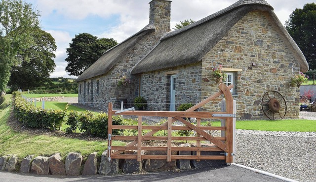 2 bedroom accommodation in Dihewyd, near Aberaeron