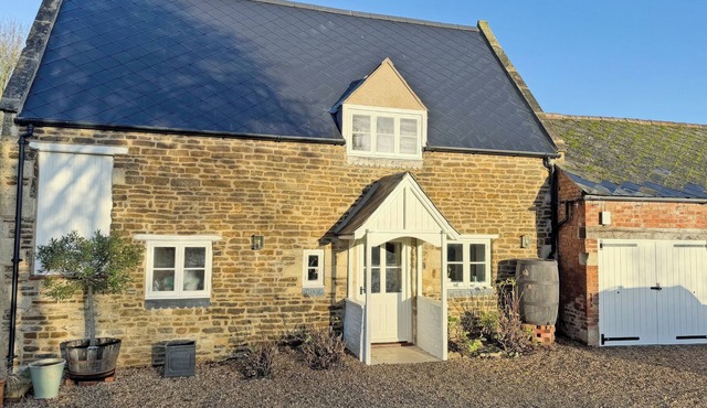 2 bedroom accommodation in Langham