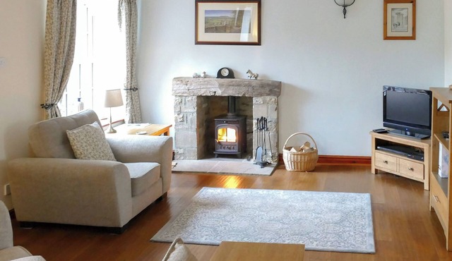 2 bedroom accommodation in Redmire, near Leyburn