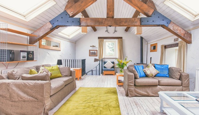 2 bedroom accommodation in Warslow, near Buxton