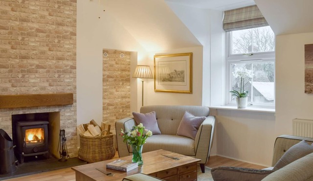 2 bedroom accommodation in Kirkoswald, near Maybole