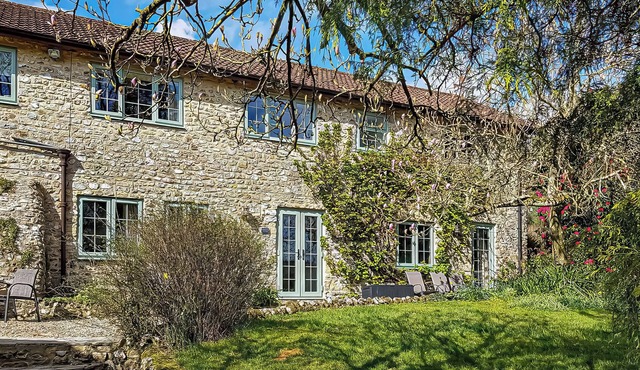 2 bedroom accommodation in Membury