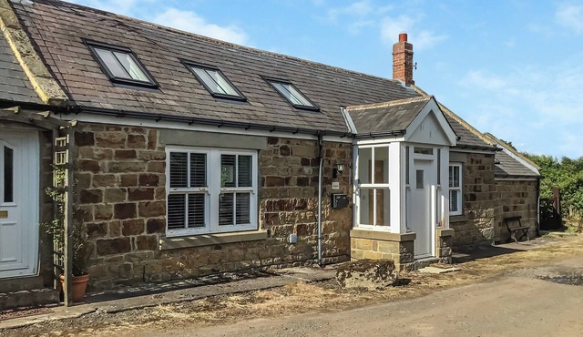 2 bedroom accommodation in Longhorsley, Near Morpeth