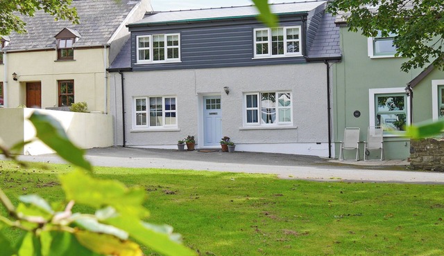 2 bedroom accommodation in Neyland