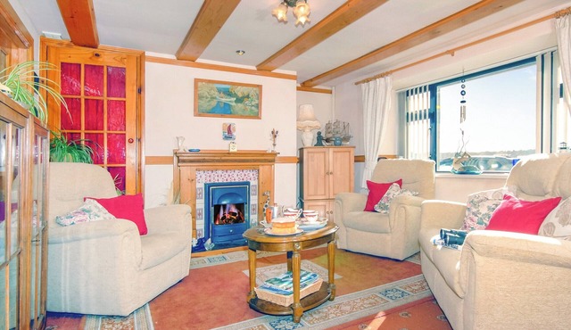 2 bedroom accommodation in Neyland