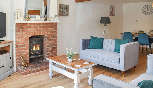 2 bedroom accommodation in Mundesley, near North Walsham