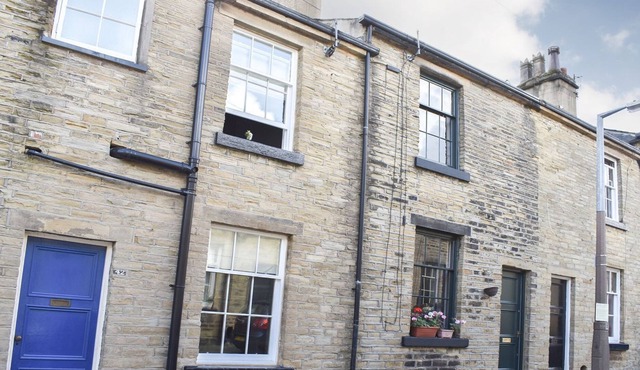 2 bedroom accommodation in Saltaire, near Haworth