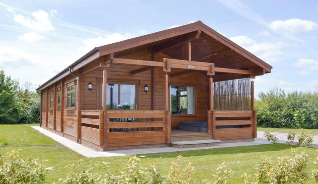 2 bedroom accommodation in Burgh le Marsh, near Skegness