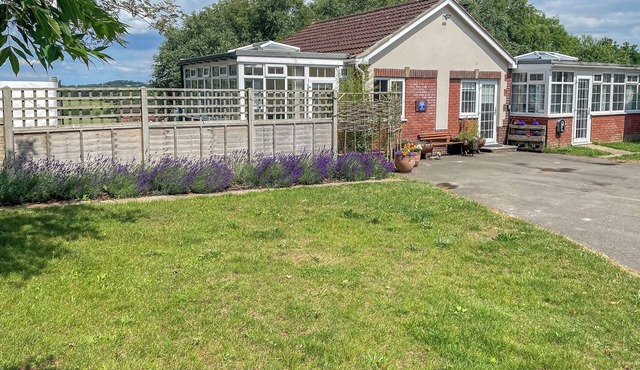 2 bedroom accommodation in Hagworthingham, near Horncastle