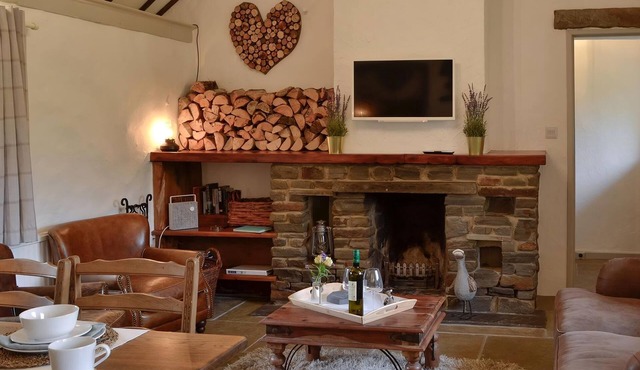 2 bedroom accommodation in Llangennith, near Swansea