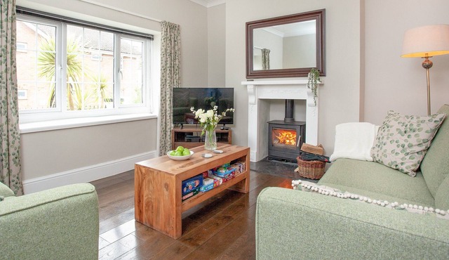 2 bedroom accommodation in Babbacombe, near Torquay