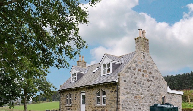 2 bedroom accommodation in Glenkindie, near Alford