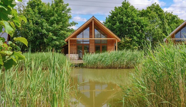 2 bedroom accommodation in Thorpe on the Hill, near Lincoln