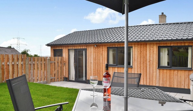 2 bedroom accommodation in Llanllechid, near Bangor