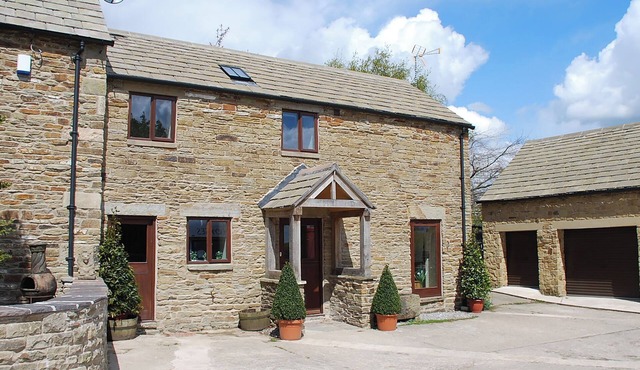 2 bedroom accommodation in Freebirch, near Chatsworth, Bakewell