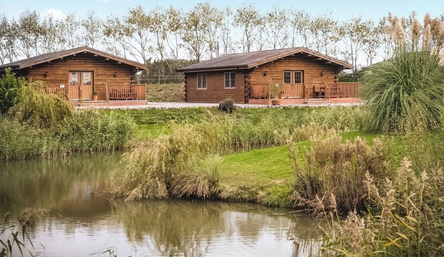 2 bedroom accommodation in Boston