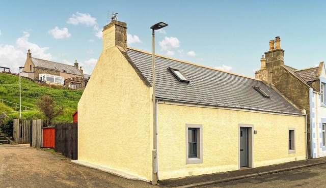 2 bedroom accommodation in Buckie