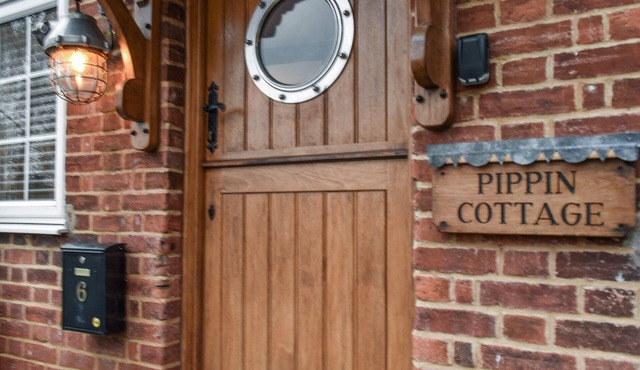 2 bedroom accommodation in Bures