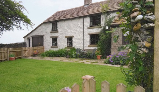 2 bedroom accommodation in Peak Forest, nr. Buxton