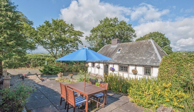 2 bedroom accommodation in Trefeglwys, near Caersws