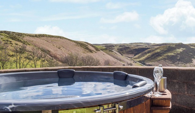 2 bedroom accommodation in Carno