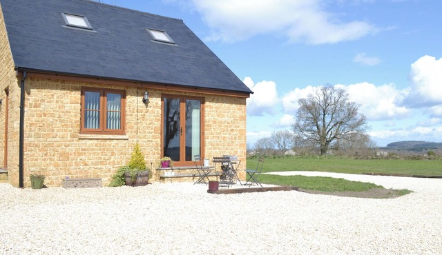 2 bedroom accommodation in Chard