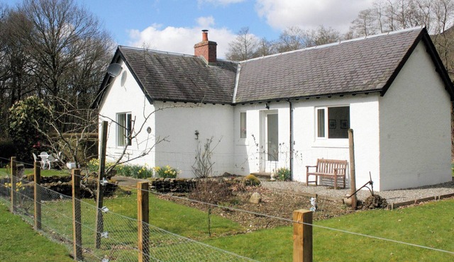 2 bedroom accommodation in St Fillans, near Crieff