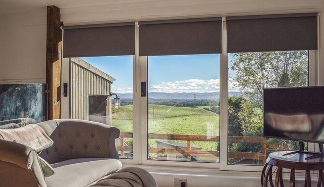 2 bedroom accommodation in Crieff