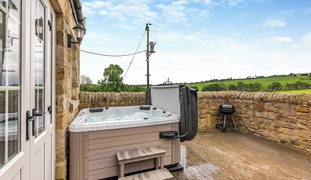 2 bedroom accommodation in Durham