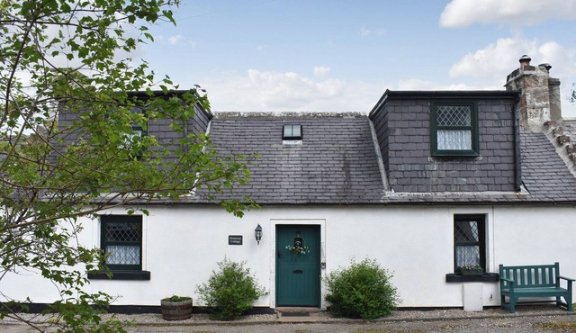 2 bedroom accommodation in Quarrywood, near Elgin
