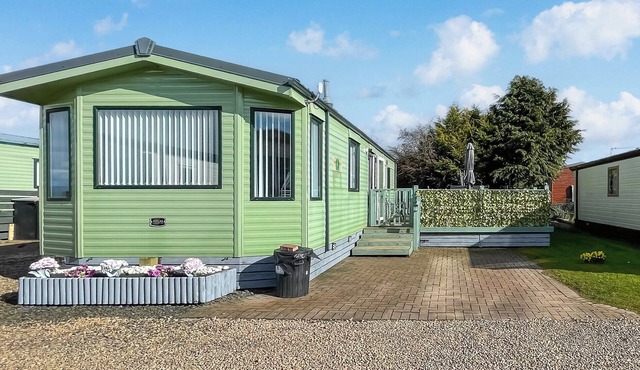 2 bedroom accommodation in Forfar