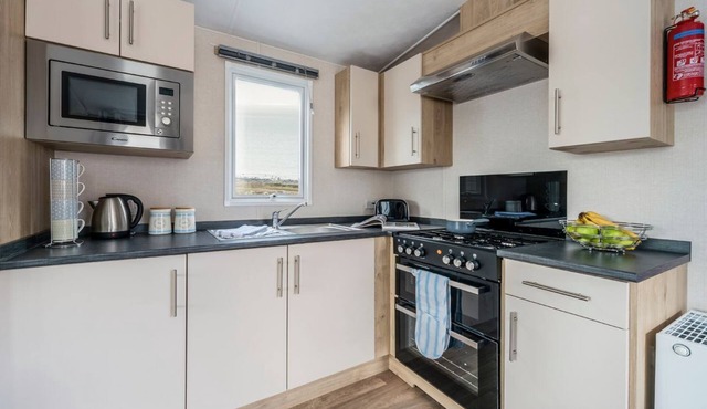 2 bedroom accommodation in Hamble