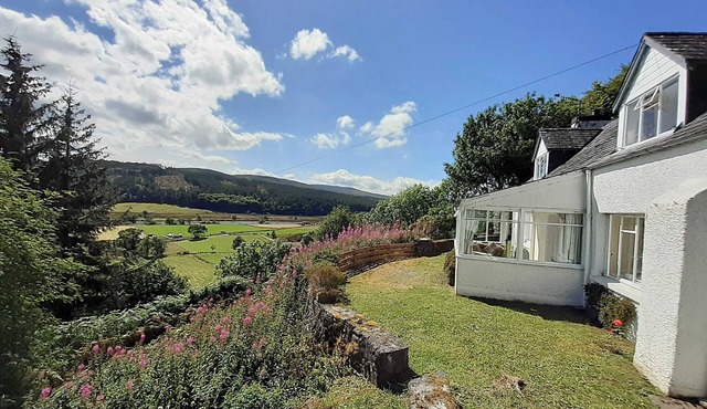 2 bedroom accommodation in Linsidemore, near Lairg