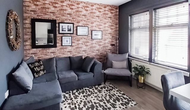 2 bedroom accommodation in Lanark