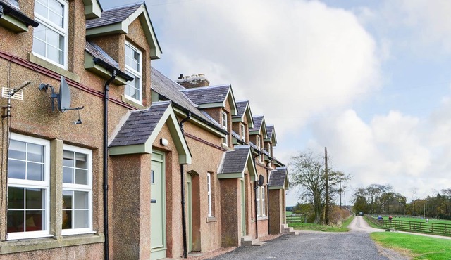 2 bedroom accommodation in Thirlestane, near Lauder