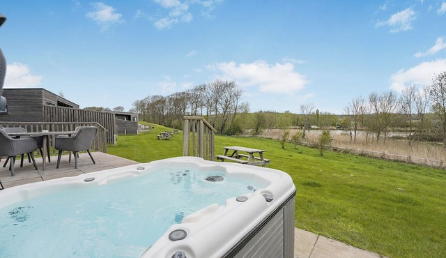 2 bedroom accommodation in Lewes