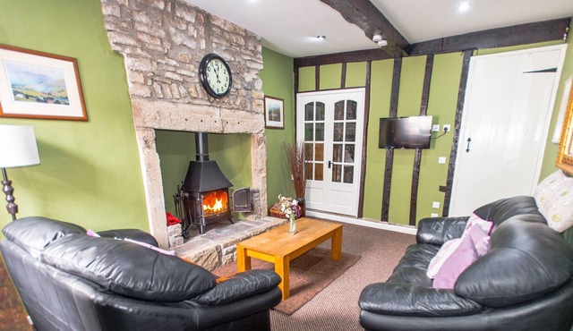 2 bedroom accommodation in Middleham, near Leyburn