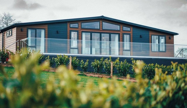 2 bedroom accommodation in Llanon