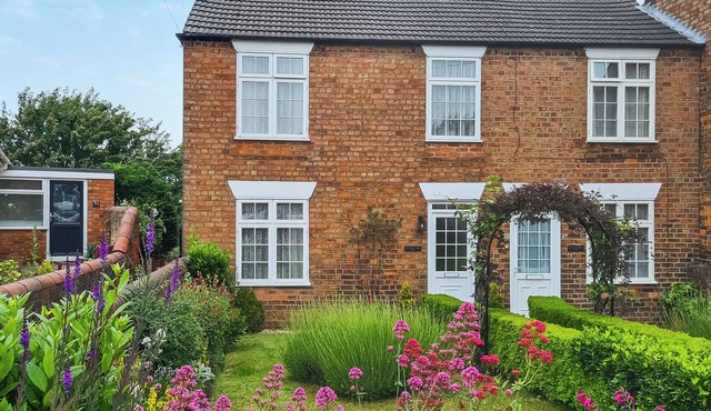 2 bedroom accommodation in Louth