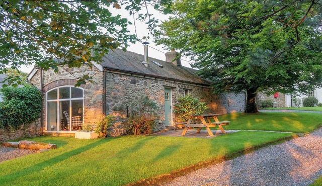 2 bedroom accommodation in Mathry