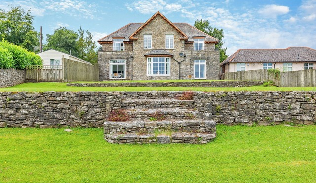 2 bedroom accommodation in Meathop, near Grange-over-Sands