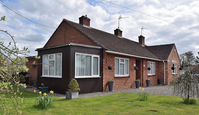 2 bedroom accommodation in Camer&rsquo;s Green, Berrow, near Malvern