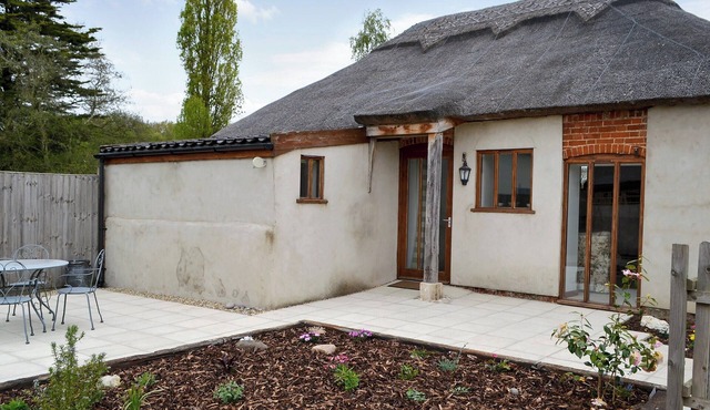 2 bedroom accommodation in Blofield, near Norwich