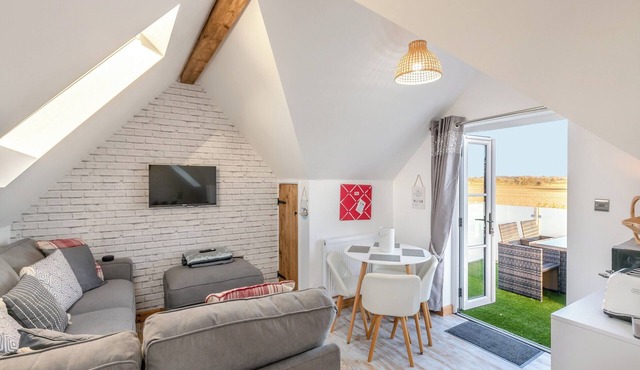 2 bedroom accommodation in Peldon