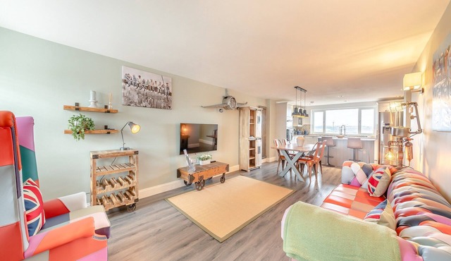 2 bedroom accommodation in Quebec