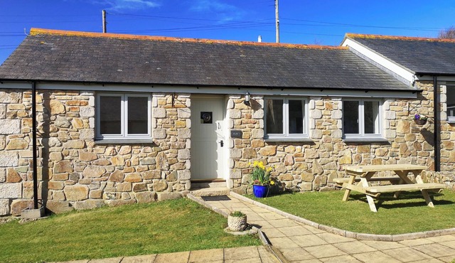 2 bedroom accommodation in Mawla, near Porthtowan