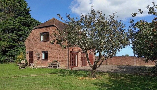 2 bedroom accommodation in Brading, near Sandown