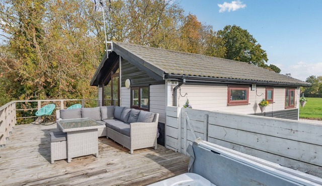 2 bedroom accommodation in Bubwith, near Howden