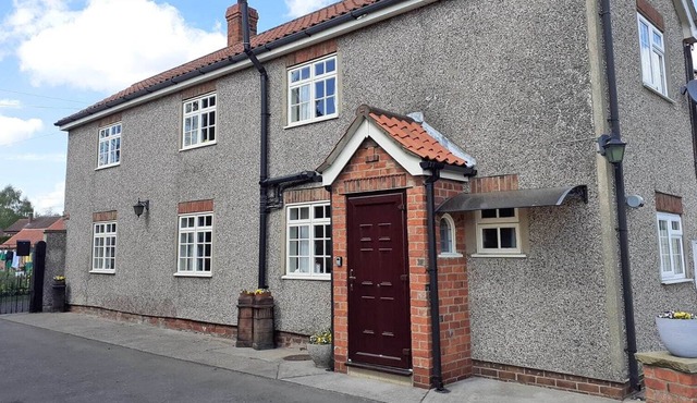 2 bedroom accommodation in Wressle, near Selby