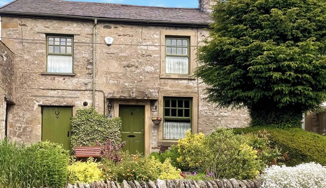2 bedroom accommodation in Austwick, near Settle